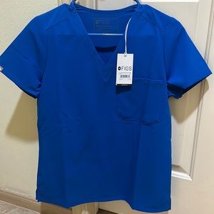 FIGS NWT Catarina One-Pocket Scrub Top